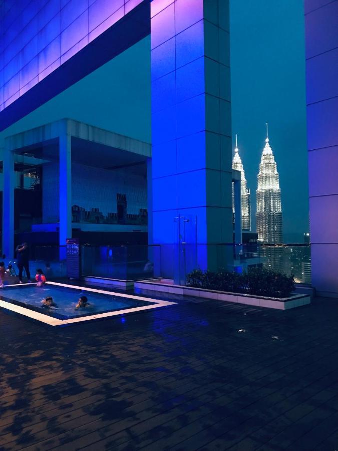 The Platinum Klcc By Cozy White Kuala Lumpur Exterior foto
