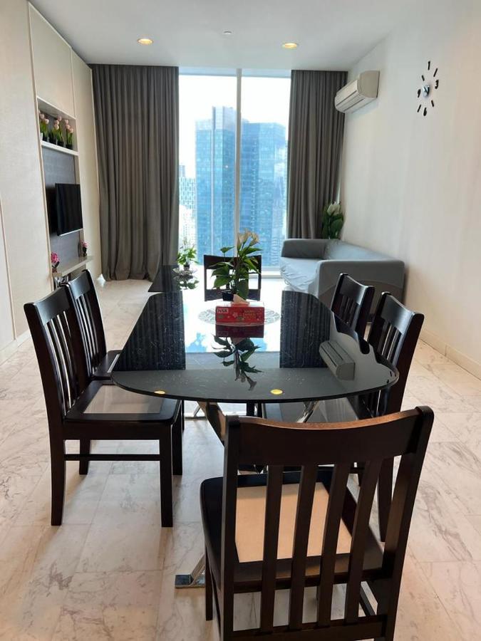 The Platinum Klcc By Cozy White Kuala Lumpur Exterior foto
