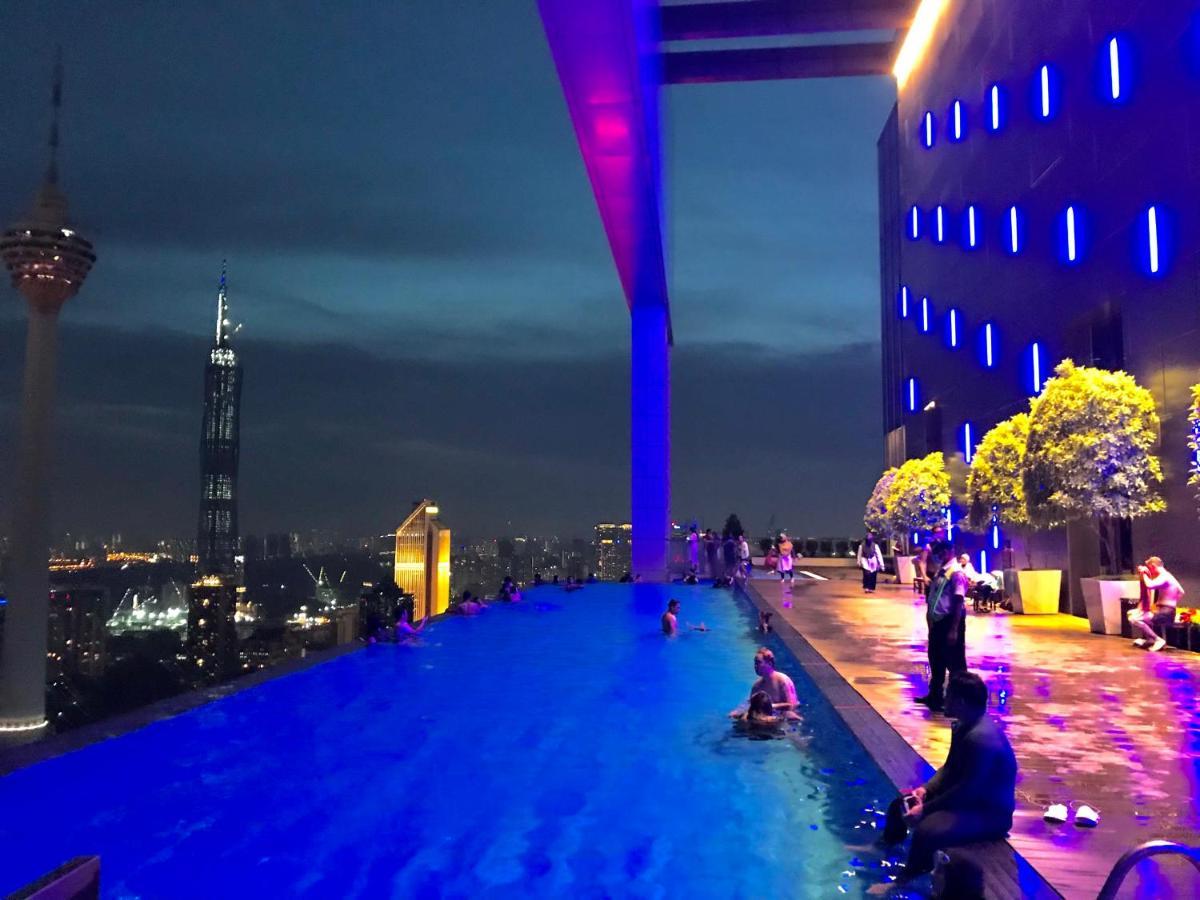 The Platinum Klcc By Cozy White Kuala Lumpur Exterior foto